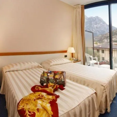 Holiday 3* Torbole Sul Garda