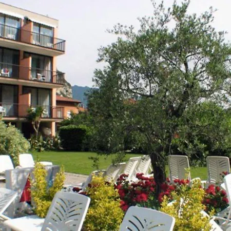 Holiday Hotel 3*